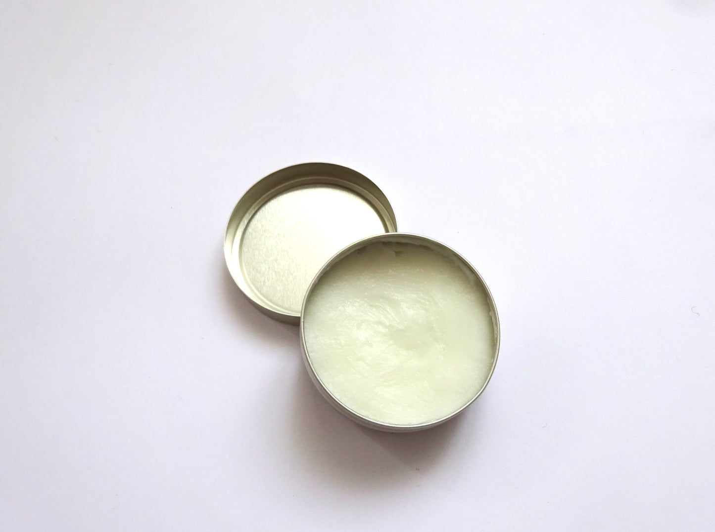 beurre de karité pour coller les paillettes