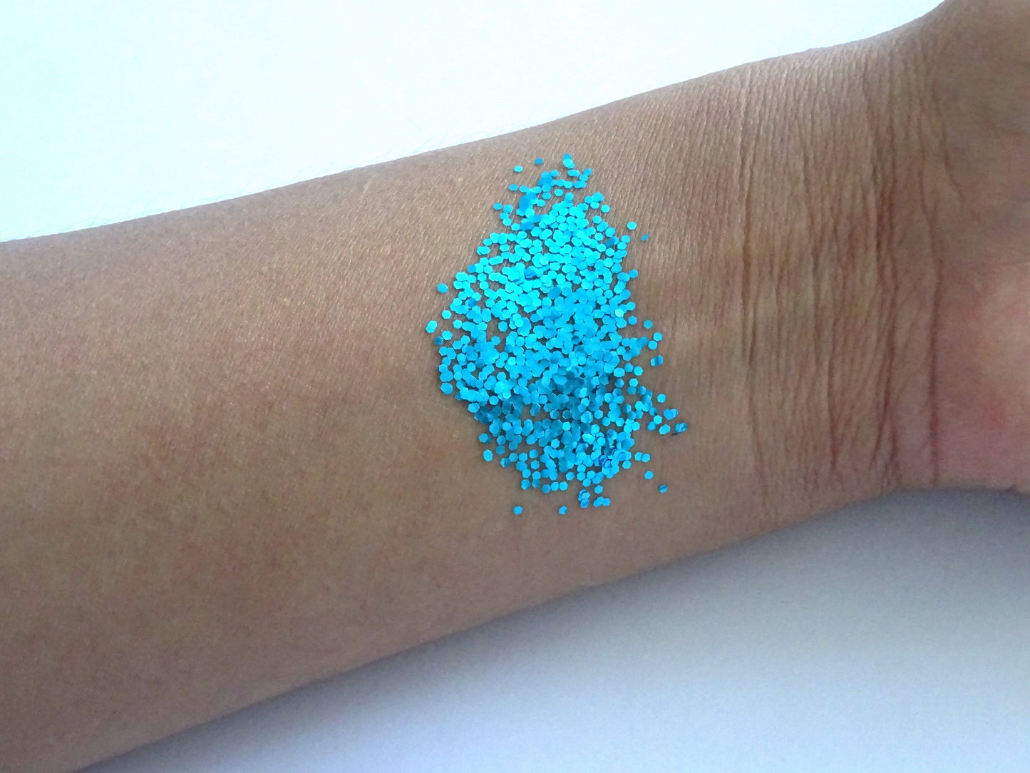 Eco Glitter Metallic Blue M-Bioabbaubarer Kosmetik Glitzer - Gesicht & Haar Make-up Schminkfarbe