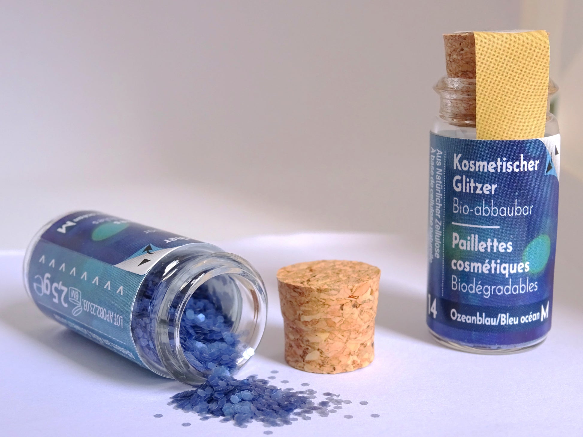 Eco Glitter Ocean Blue M-Bioabbaubarer Kosmetik Glitzer - Gesicht &amp; Haar Make-up Schminkfarbe