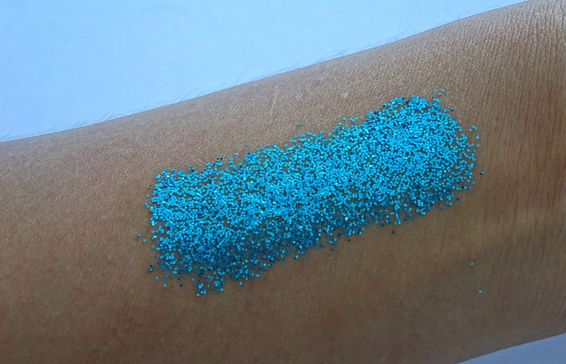 Eco Glitter Metallic Blue S-Bioabbaubarer Kosmetik Glitzer - Gesicht &amp; Haar Make-up Schminkfarbe