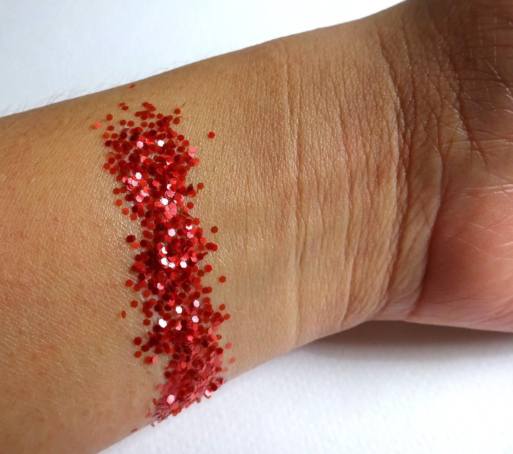 Eco Glitter Red M-Bioabbaubarer Kosmetik Glitzer - Gesicht &amp; Haar Make-up Schminkfarbe